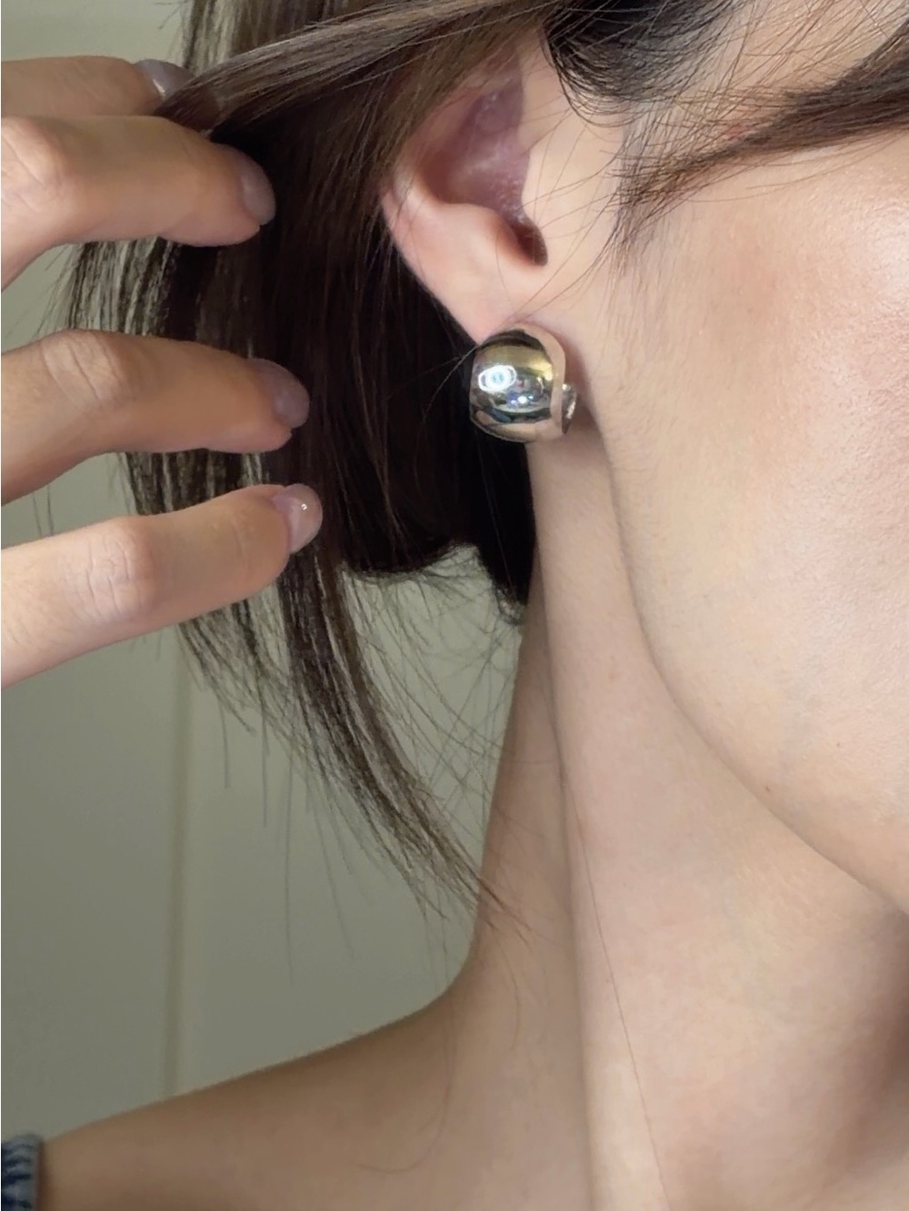 18K White Gold Chunky Dome Hoop Earrings